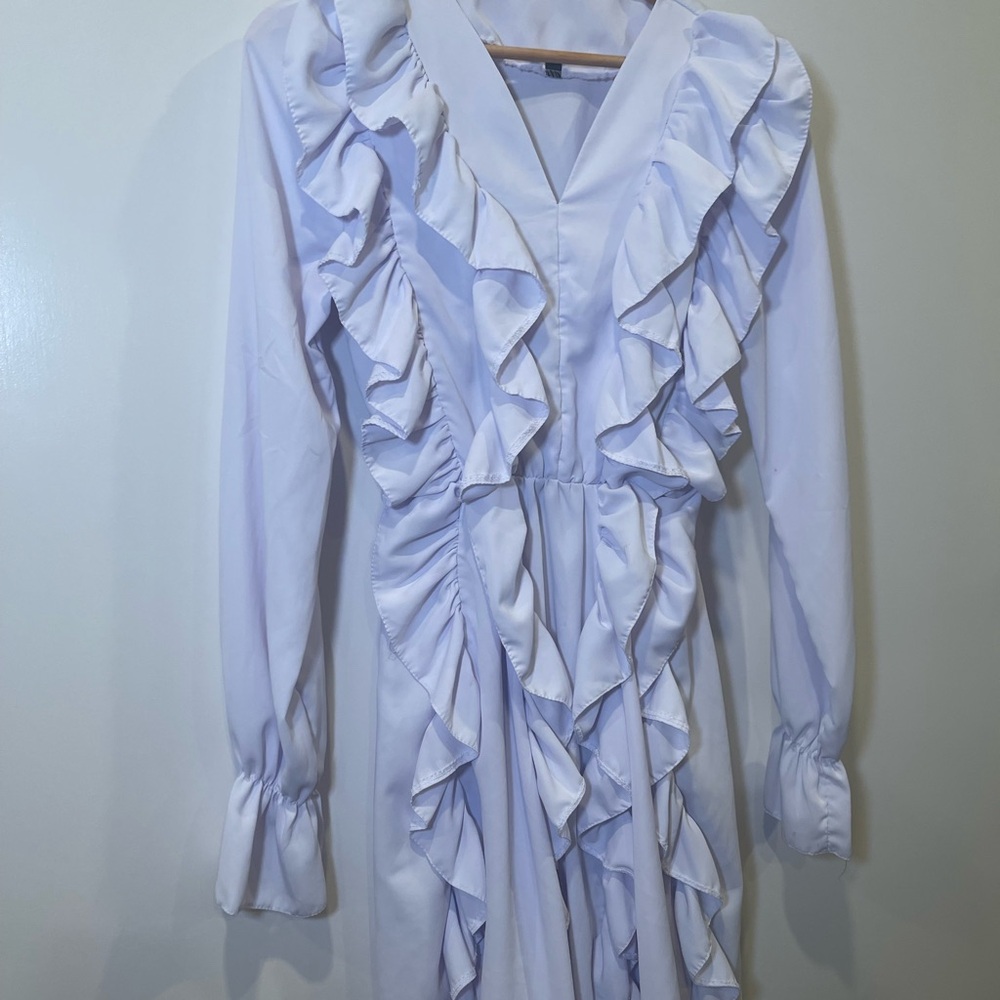 Elegant Ruffled Long Sleeve Dress